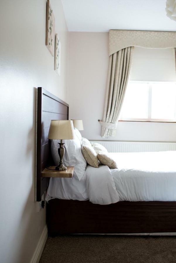 Hotel The Ritz House Lisdoonvarna Exterior foto