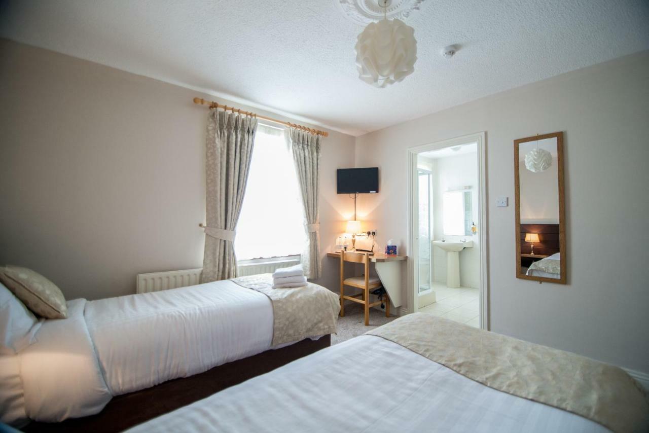 Hotel The Ritz House Lisdoonvarna Exterior foto